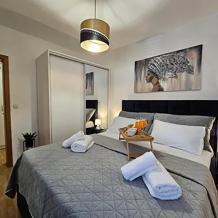 Apartment Marevic