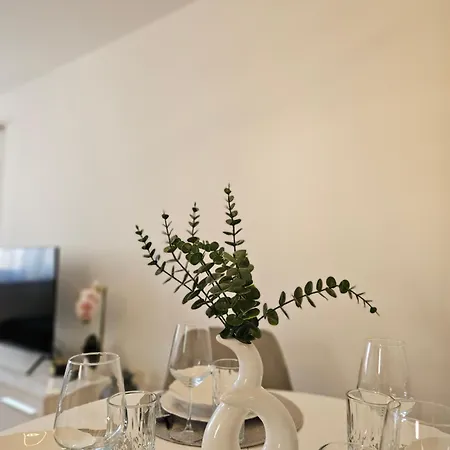 Marevic Apartment *