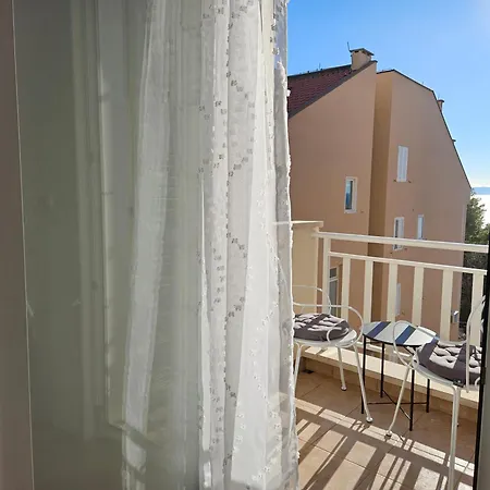 Apartment Marevic *
